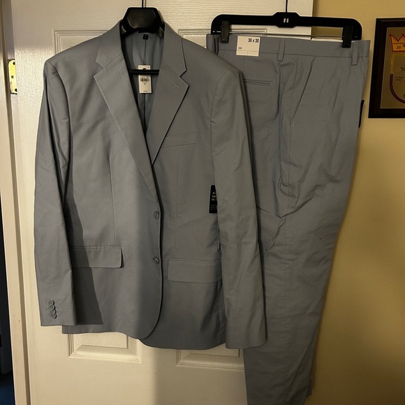 Men's Light Blue Suit
